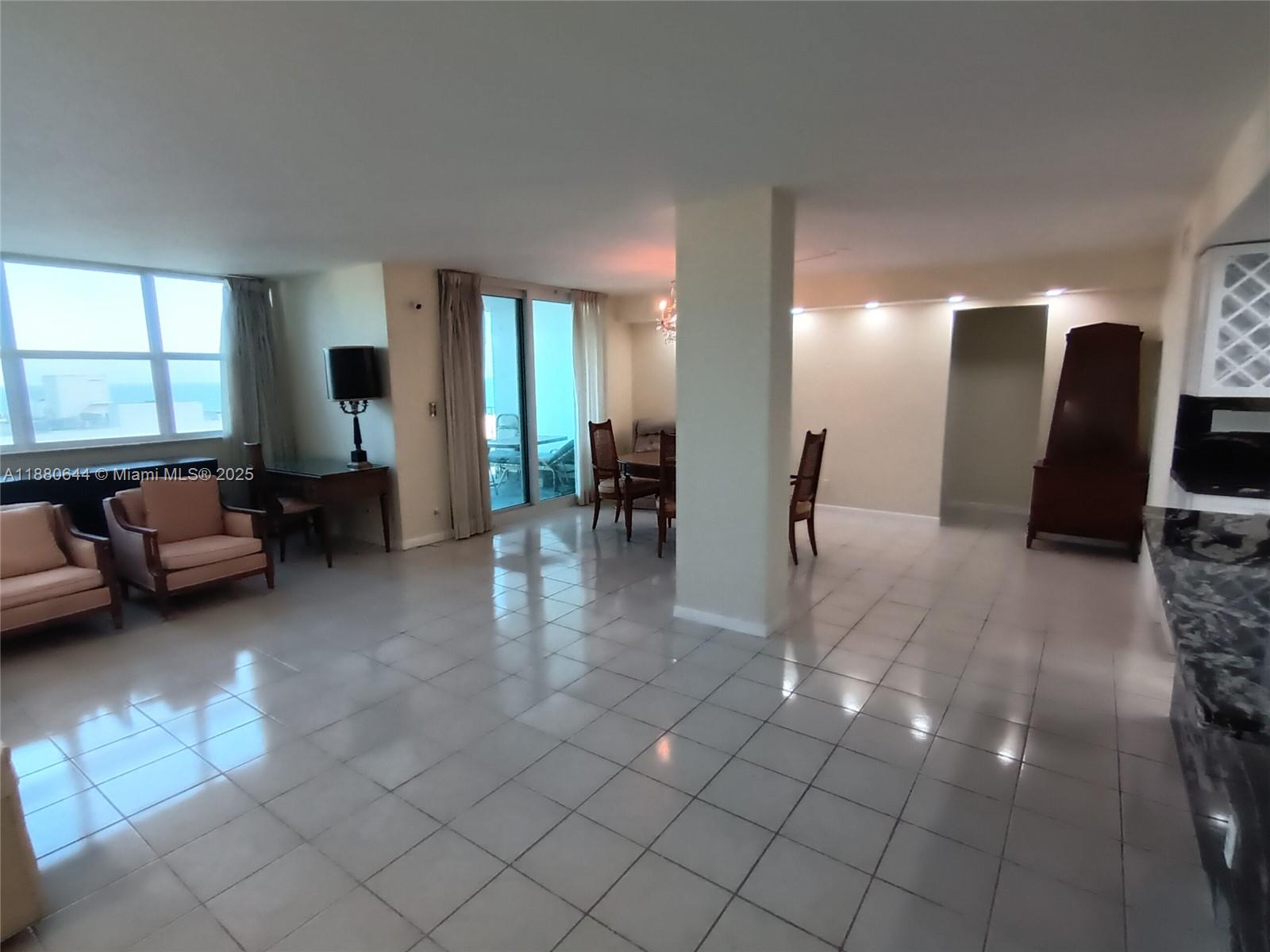 TRAFALGAR TOWERS CONDOMINI - Residential Lease