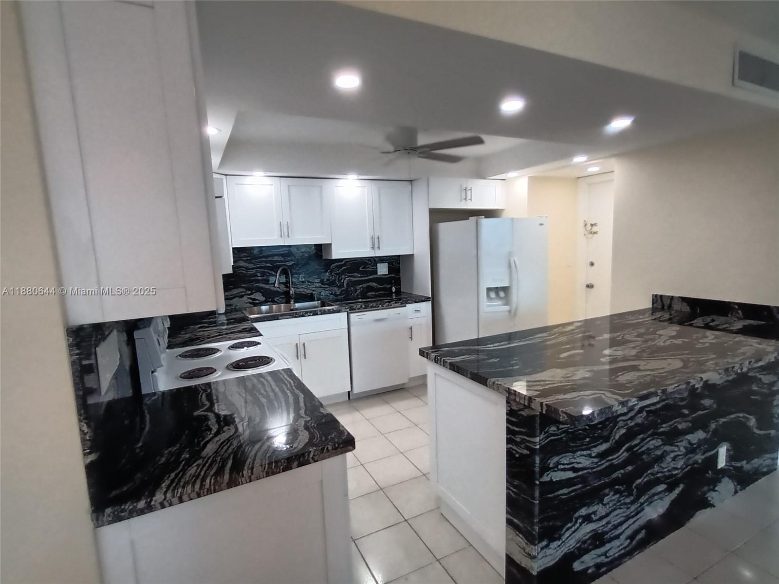 TRAFALGAR TOWERS CONDOMINI - Residential Lease