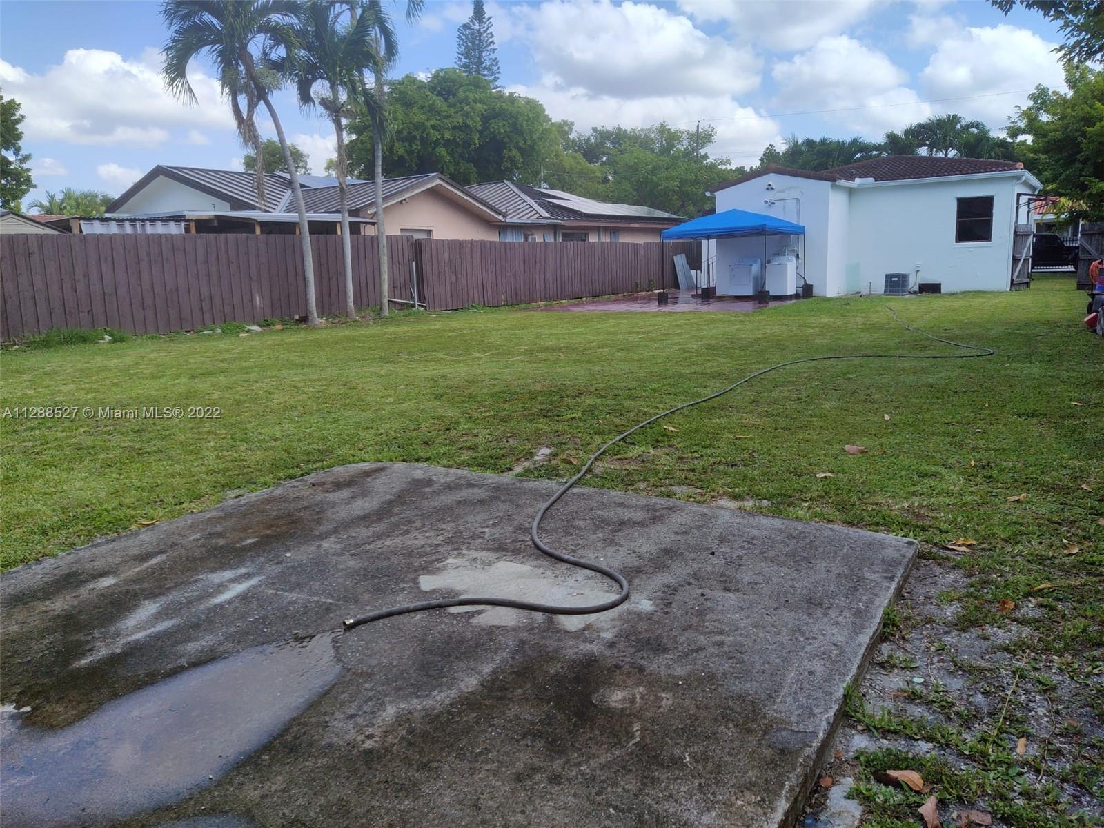 GRAPELAND - Residential Lease