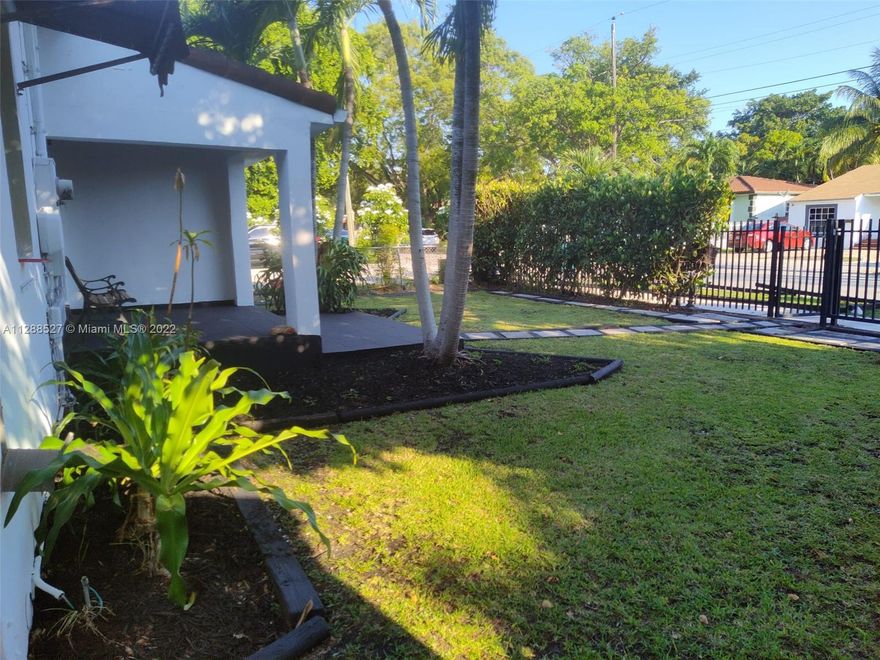 Spectacular Shenendoah 3/2! Compact & Cozy. Completely fenced, HUGE back yard, perfect for small boat on trailer. Ceramic tiles throughout this cheery home, washer & Dryer in Back yard. Secure off-street parking for 2 vehicles. Easy to show and Ready to move now! Yard maintenance included in rental price. Property will not qualify for Section 8.