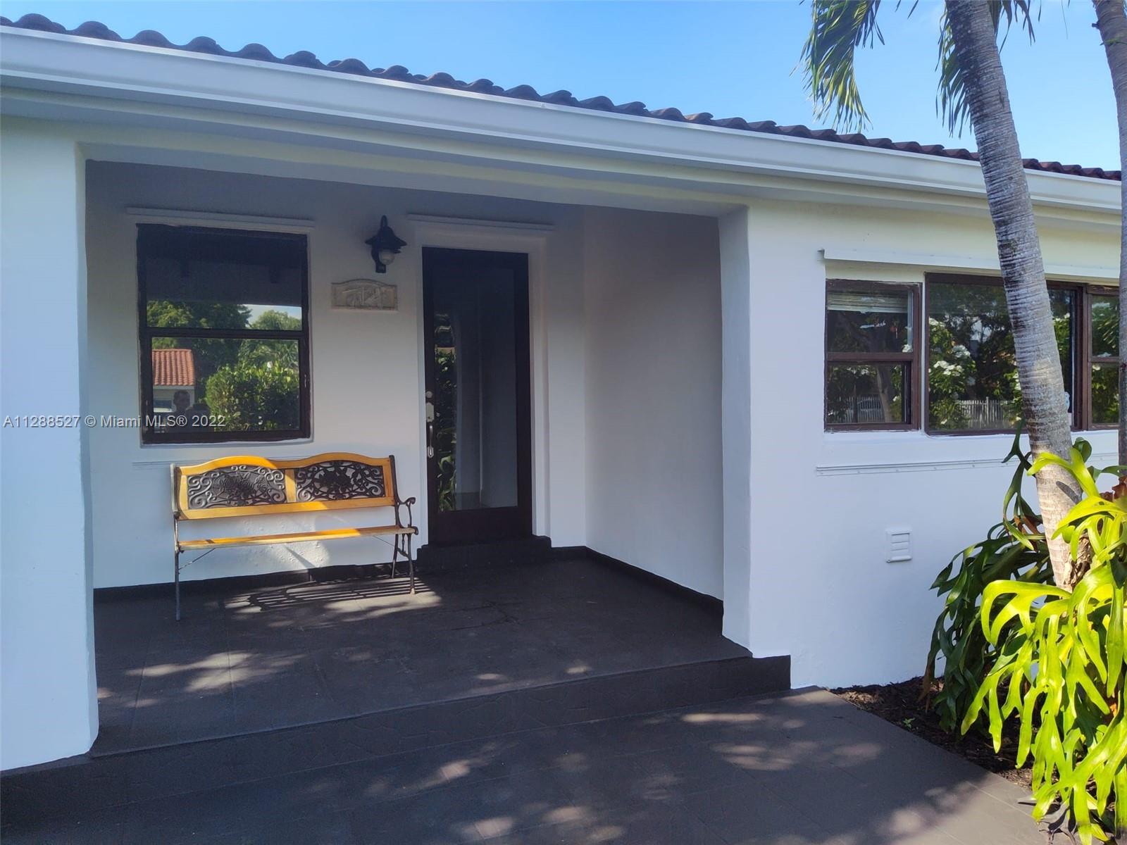 GRAPELAND - Residential Lease