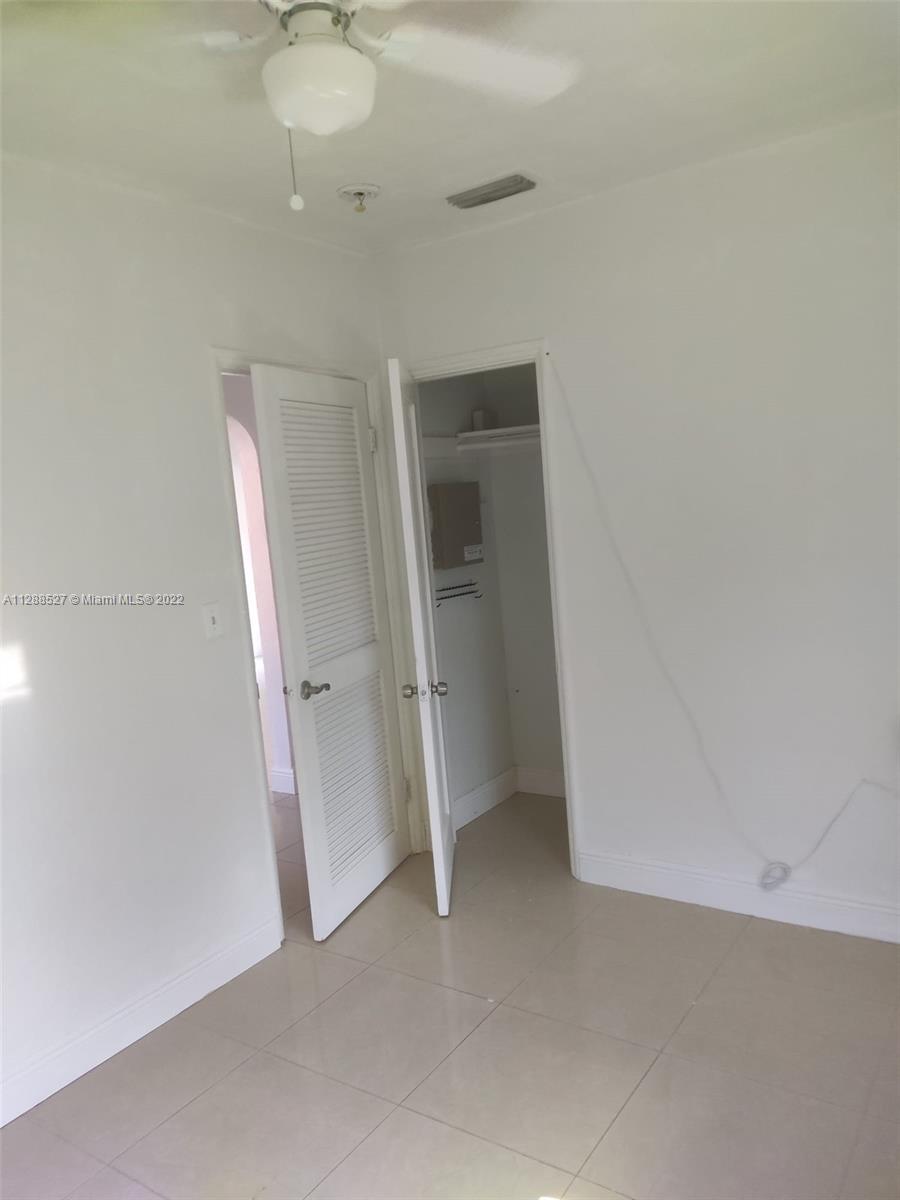 GRAPELAND - Residential Lease