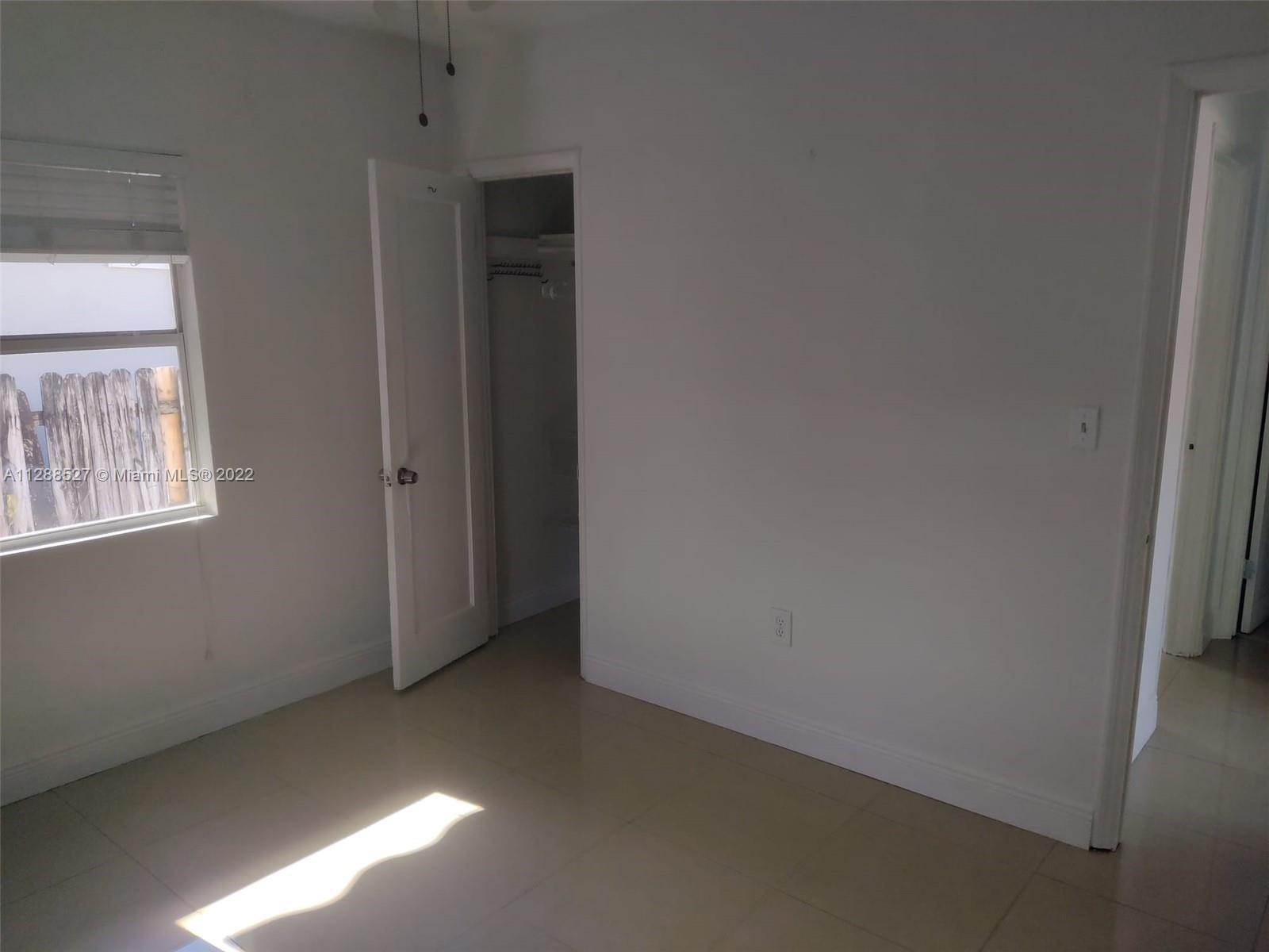 GRAPELAND - Residential Lease