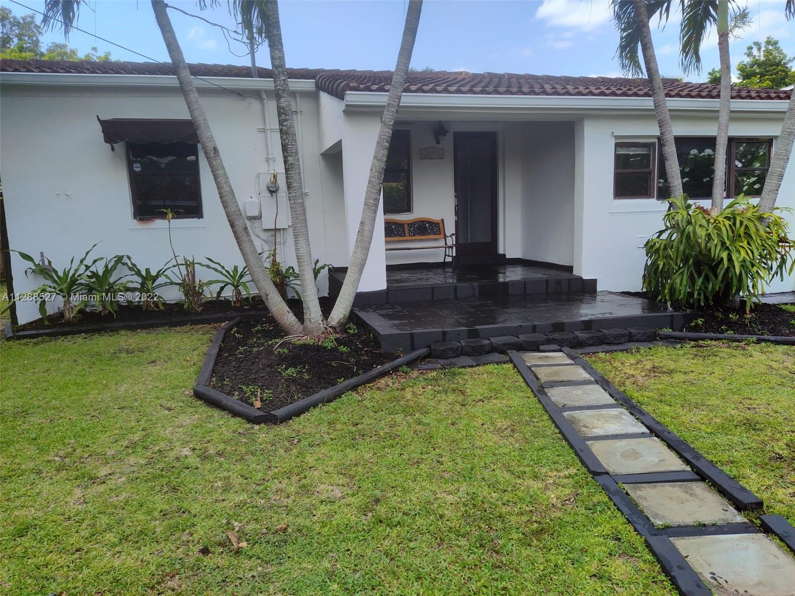 GRAPELAND - Residential Lease