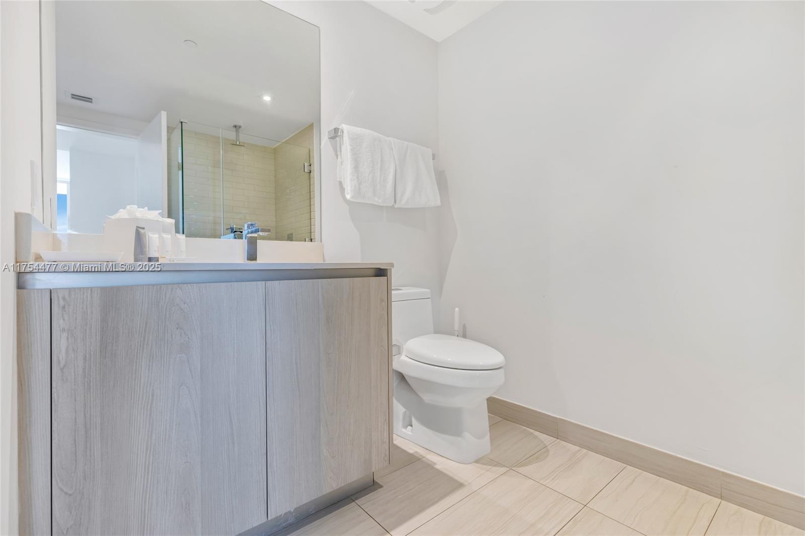 4010 S Ocean Dr R2505