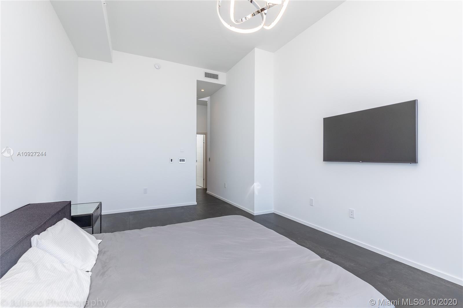 SLS Lux - Residential Lease