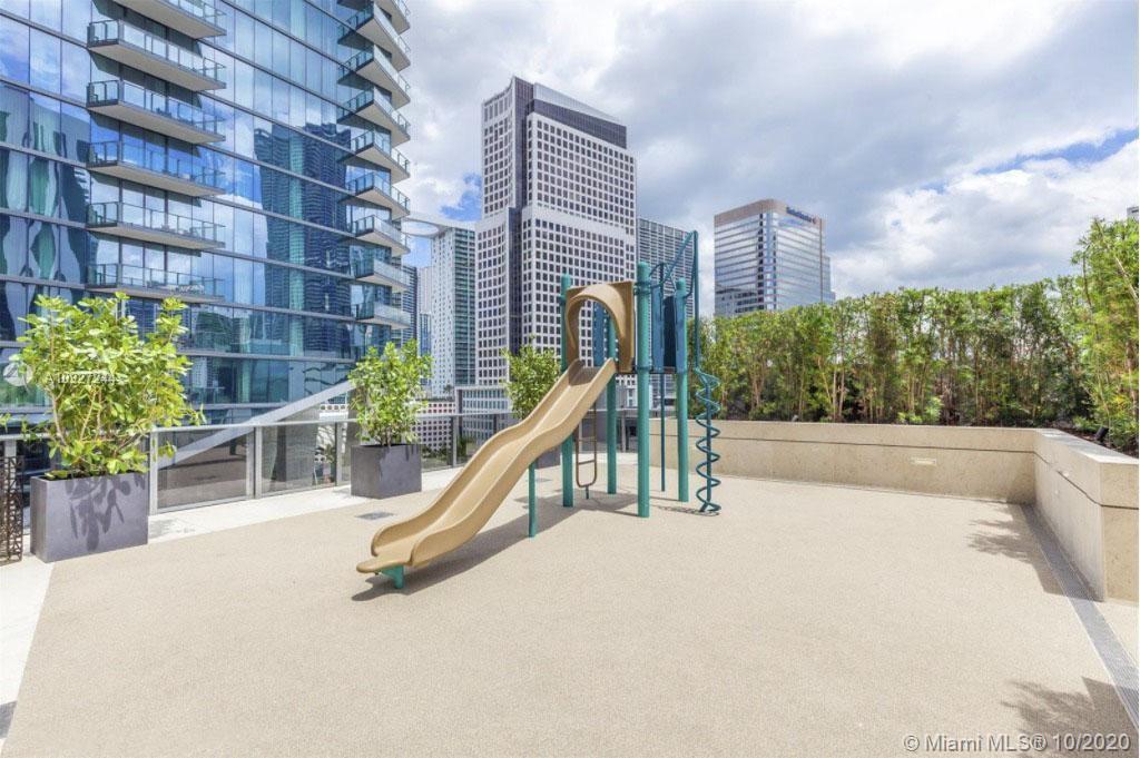 SLS Lux - Residential Lease