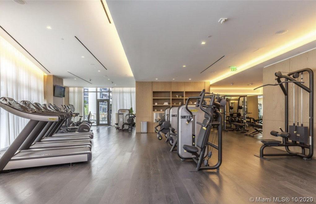 SLS Lux - Residential Lease