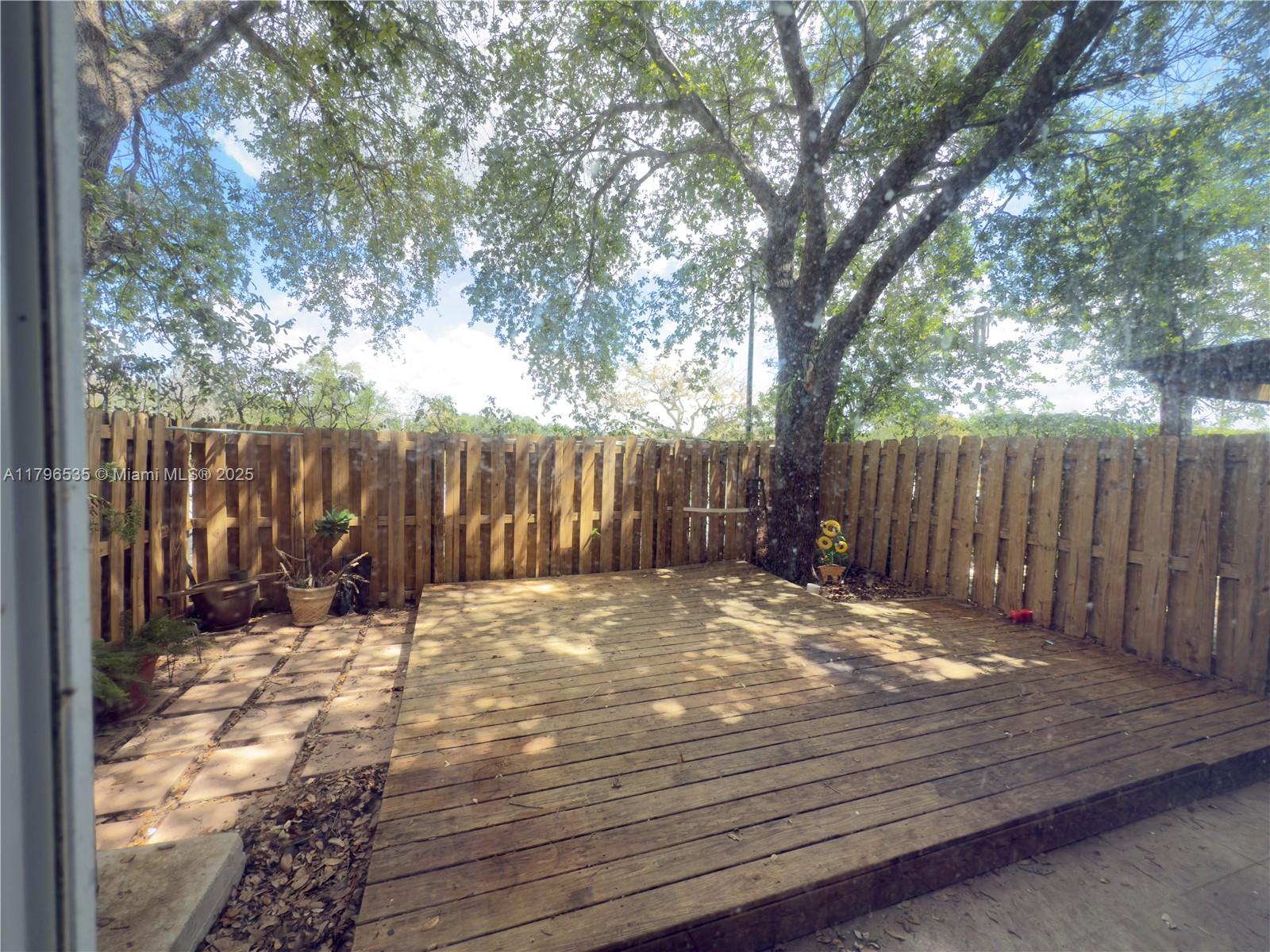 KENDALLAND - Residential