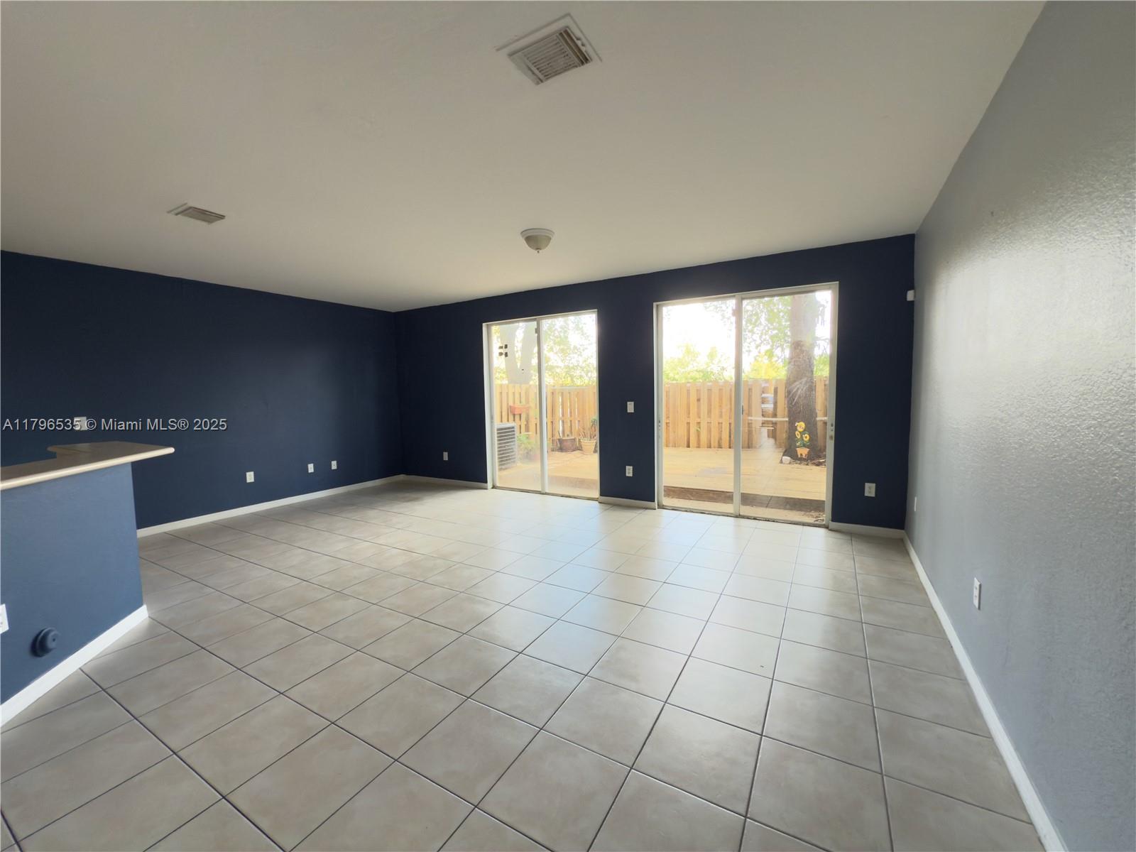 KENDALLAND - Residential