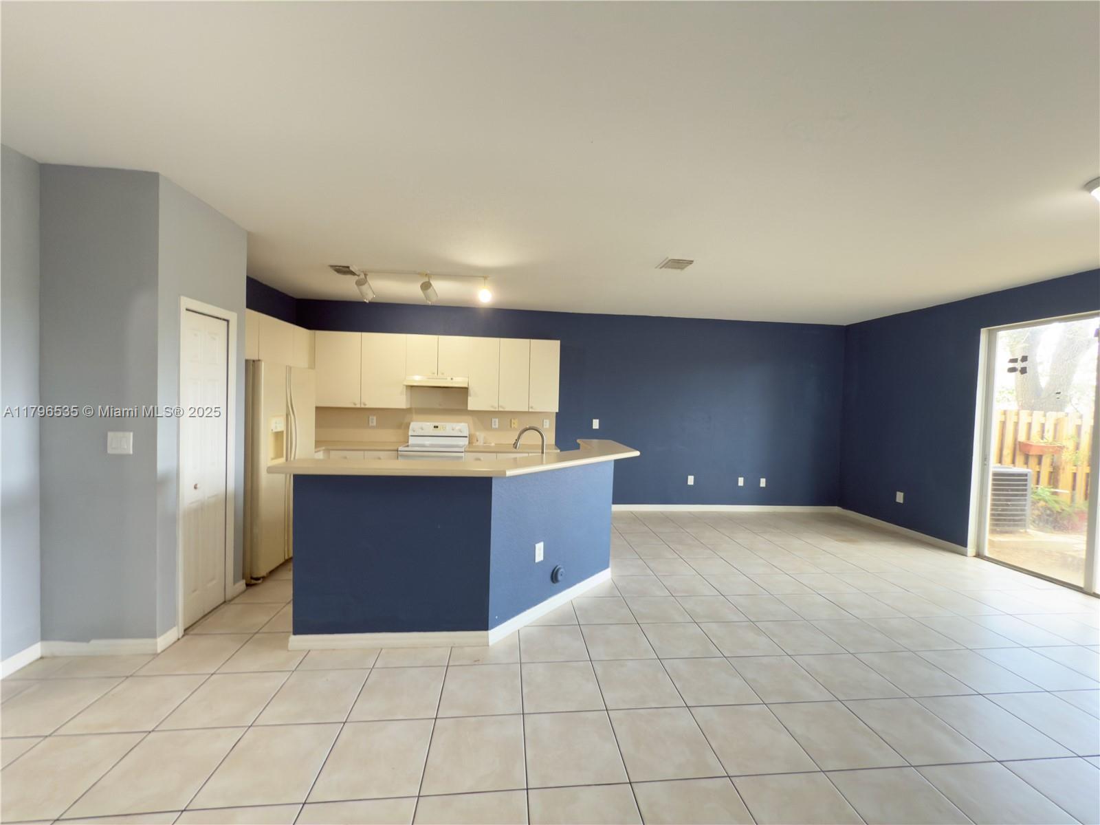 KENDALLAND - Residential