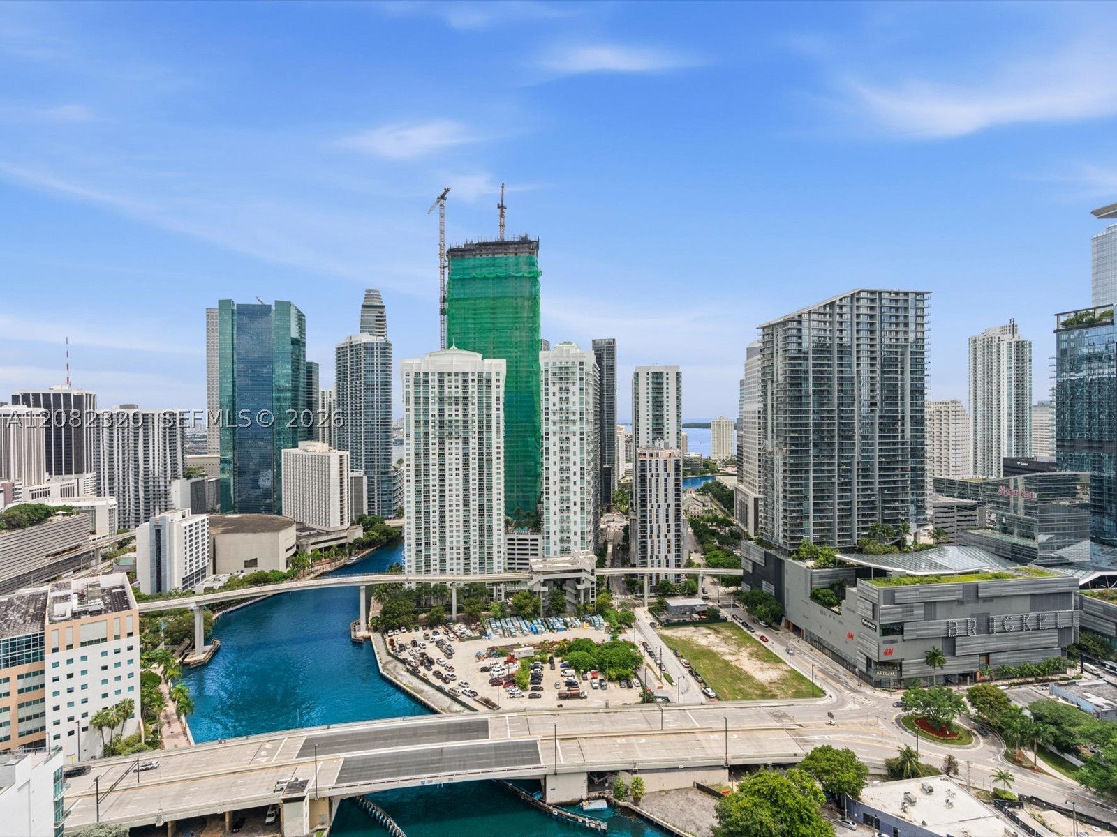 92 SW 3rd St 3501, Miami FL 33130