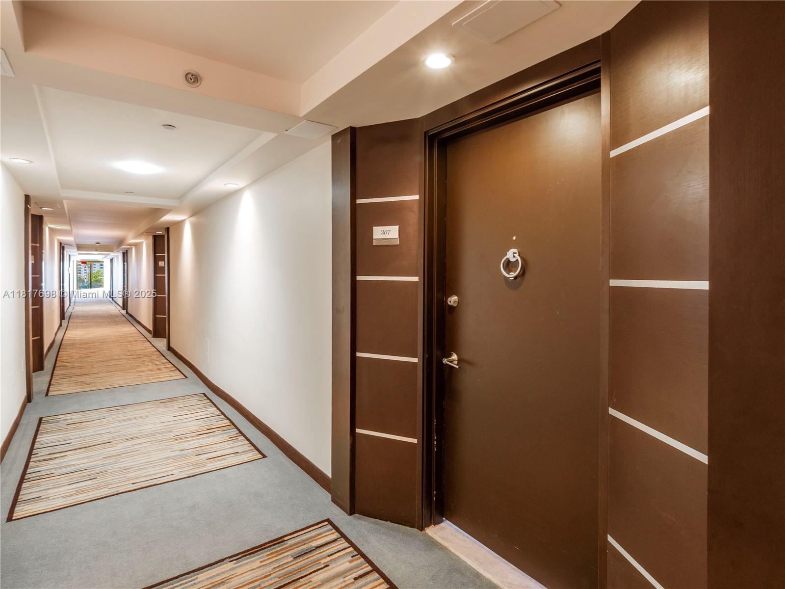 ARLEN BEACH CONDO - Residential