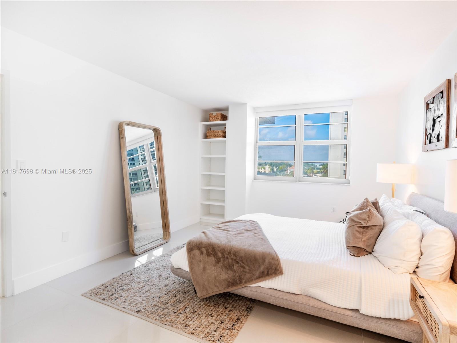 ARLEN BEACH CONDO - Residential