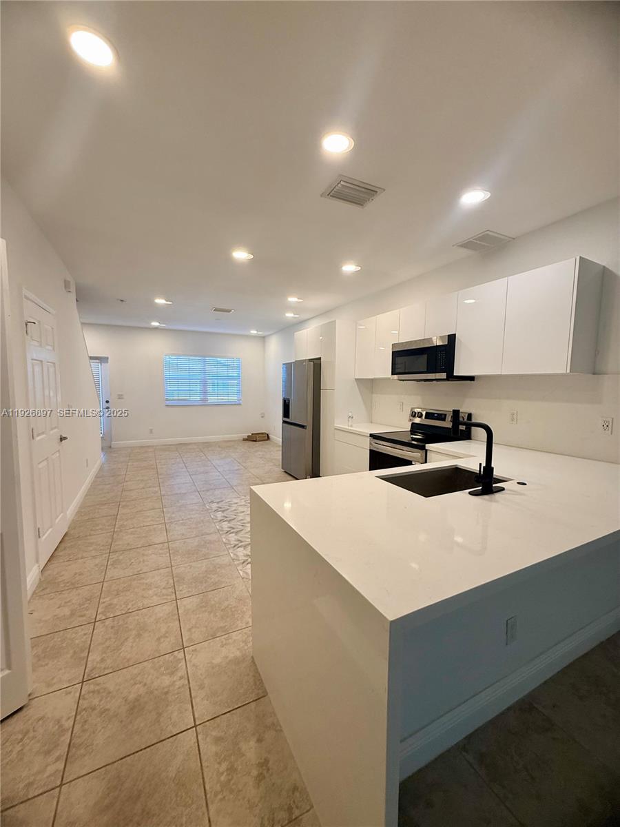 RIVER PLACE ON THE ST LUC - Residential