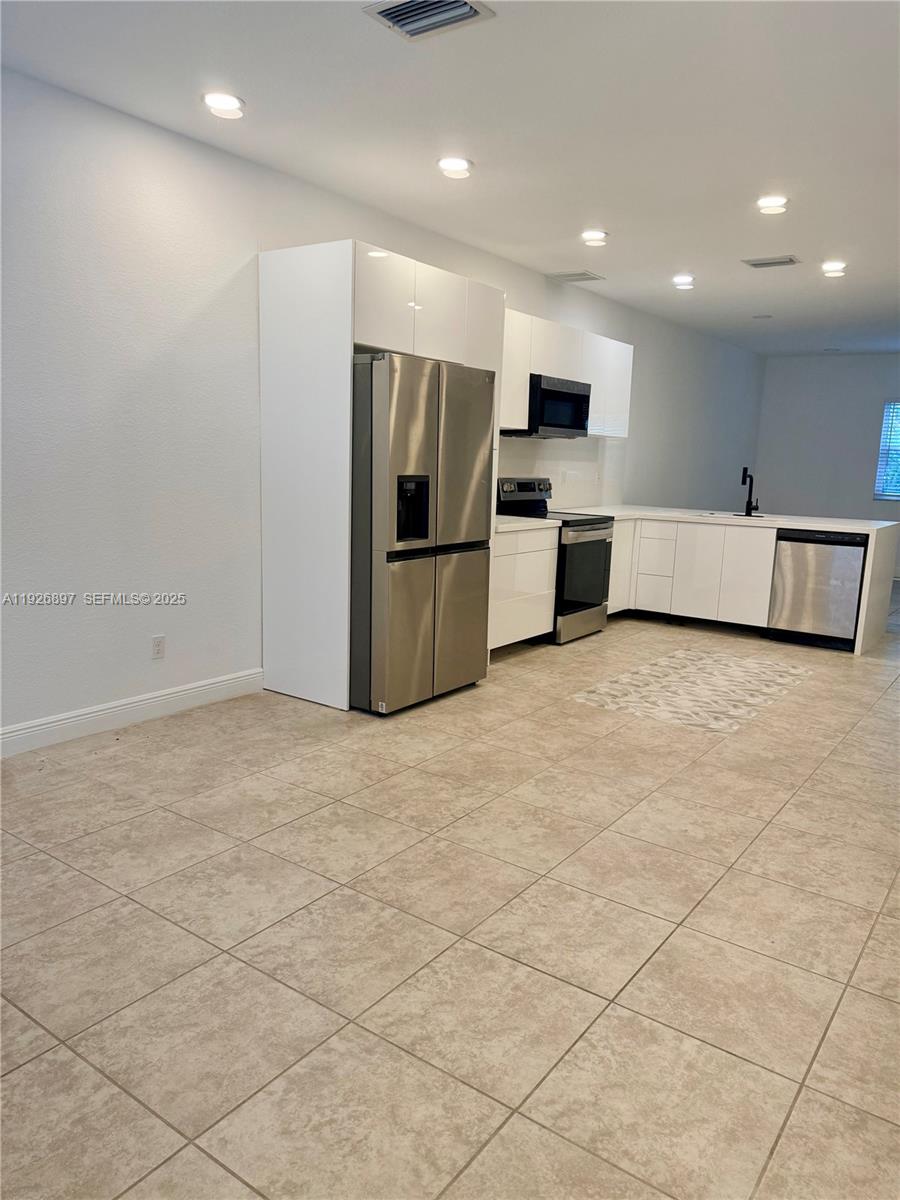 RIVER PLACE ON THE ST LUC - Residential