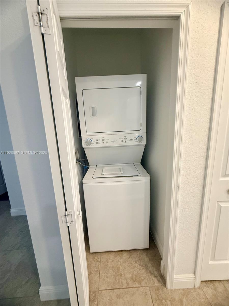 RIVER PLACE ON THE ST LUC - Residential