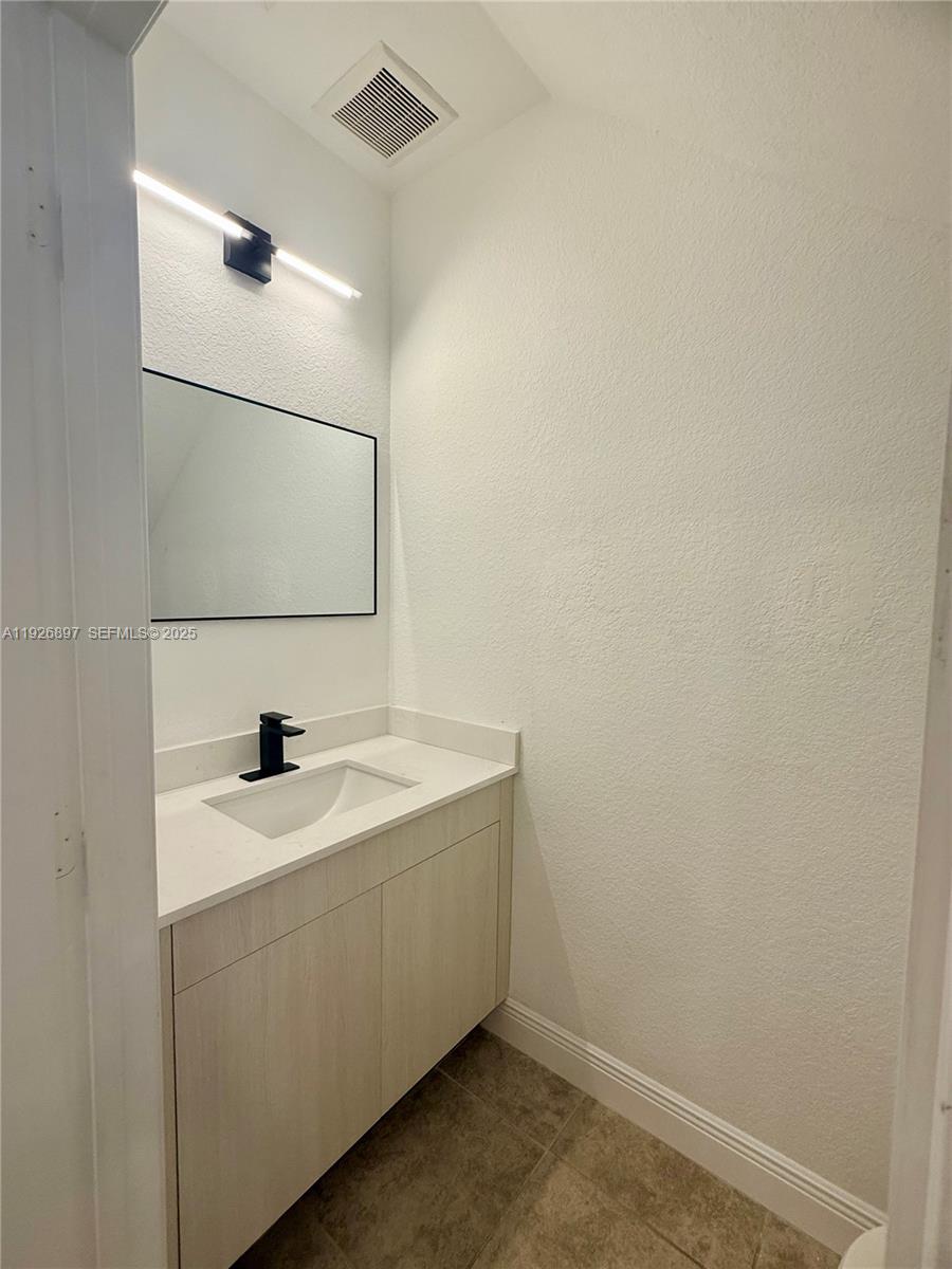 RIVER PLACE ON THE ST LUC - Residential