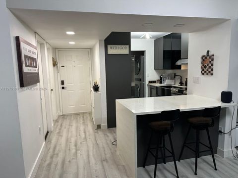 Best Real Estate Deals in Miami Florida 931 NE 199th St 102-22 Miami FL 33179