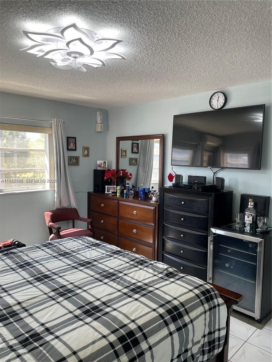 ELDORADO PLAZA EAST CONDO - Residential