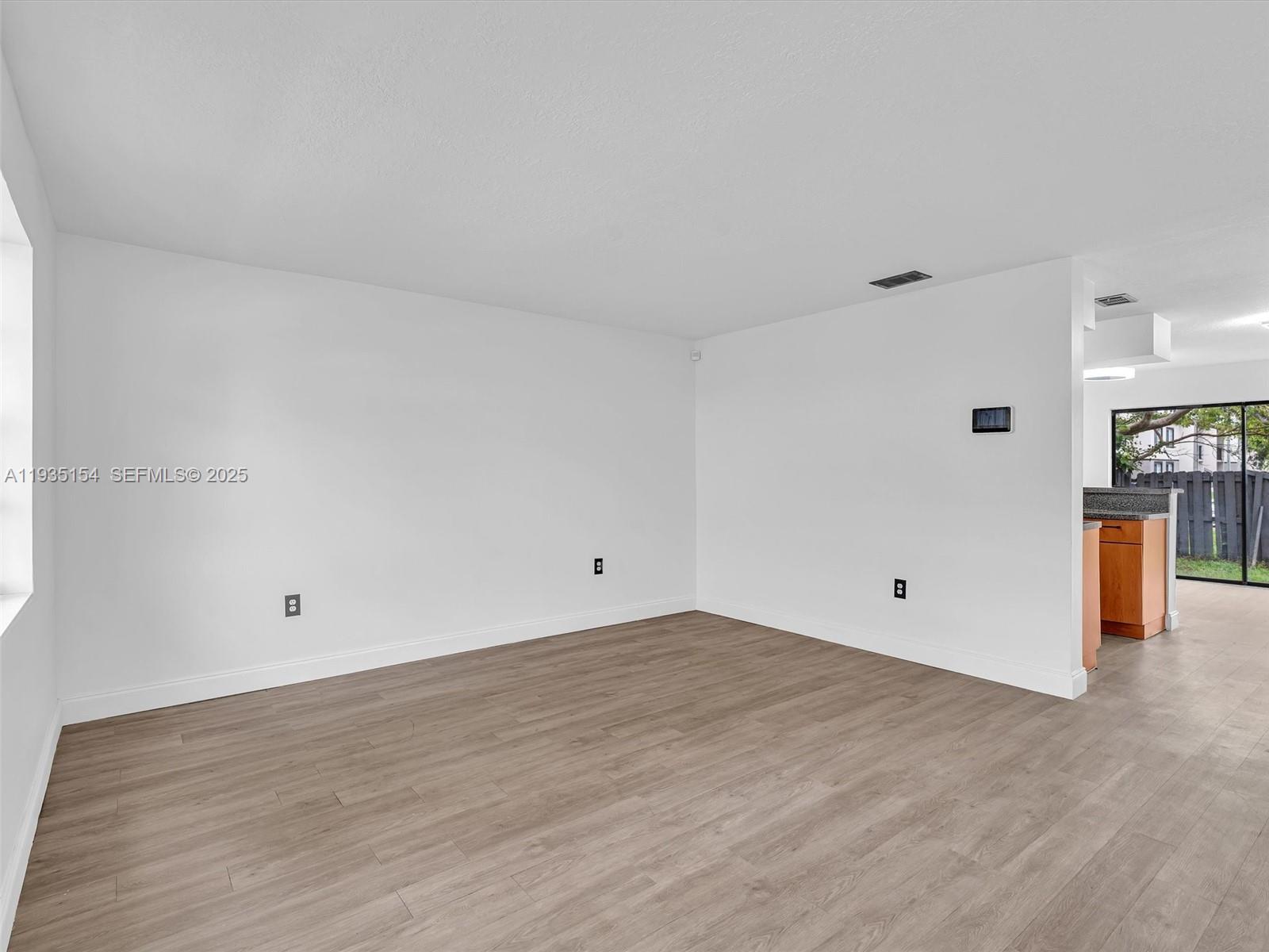 HOLLYWOOD RIDGE FARMS - Residential