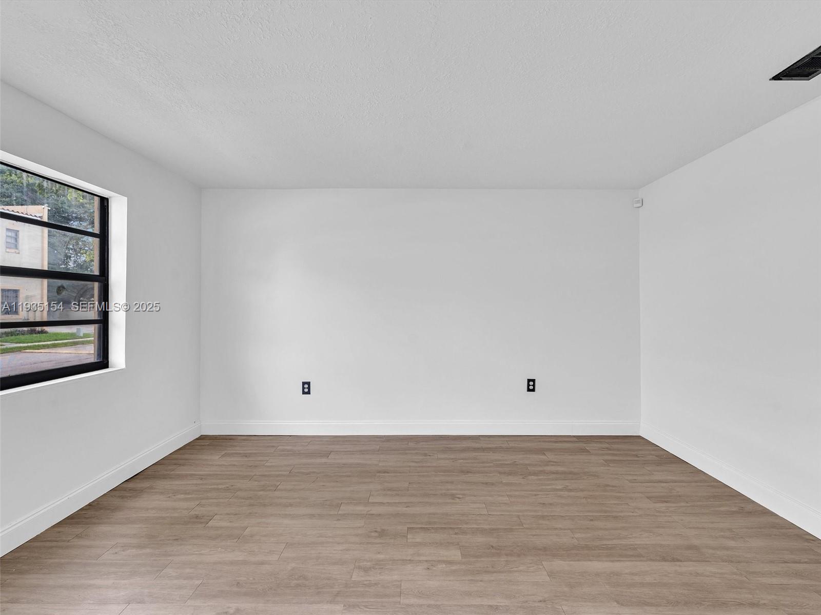 HOLLYWOOD RIDGE FARMS - Residential