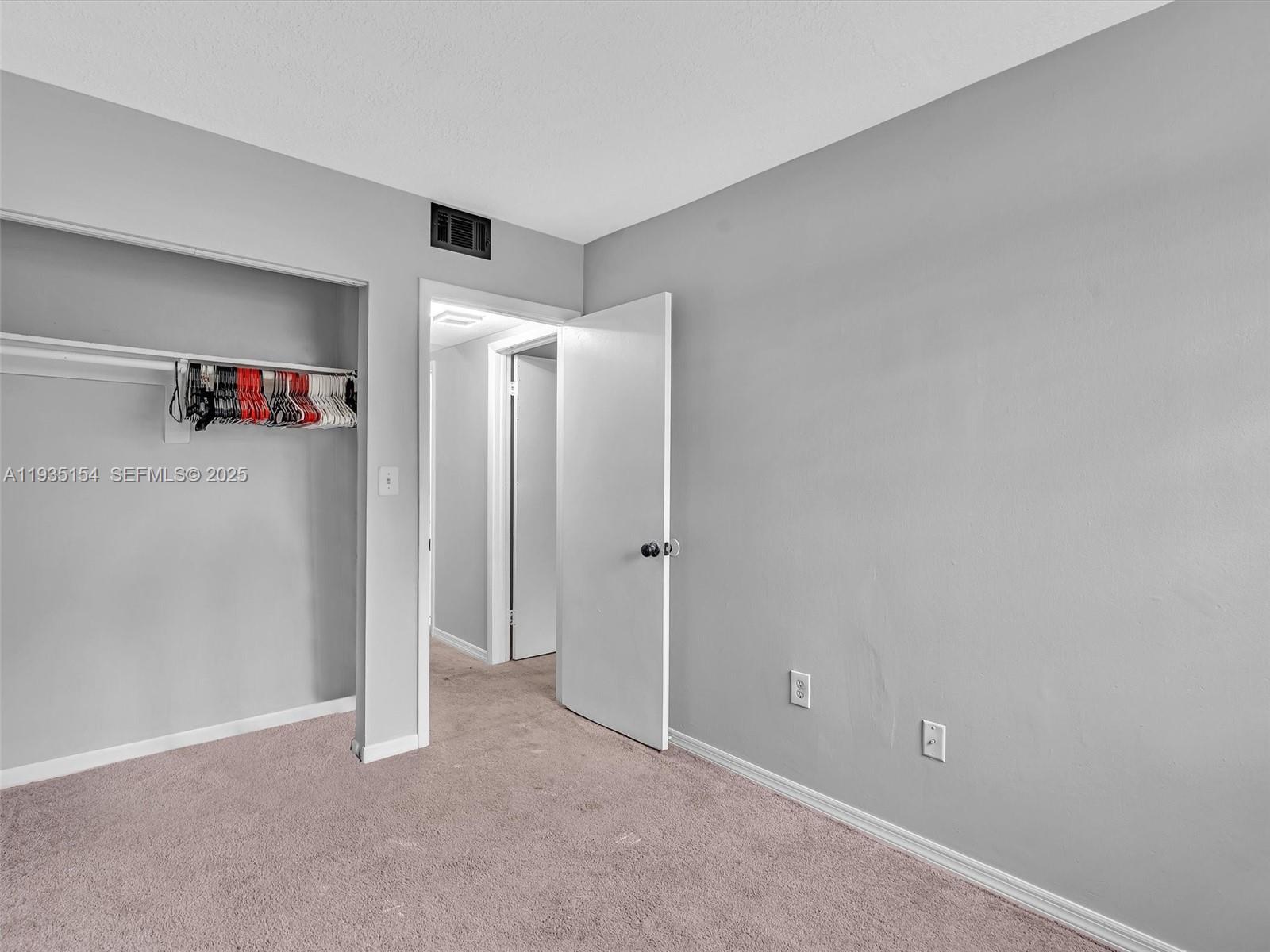 HOLLYWOOD RIDGE FARMS - Residential