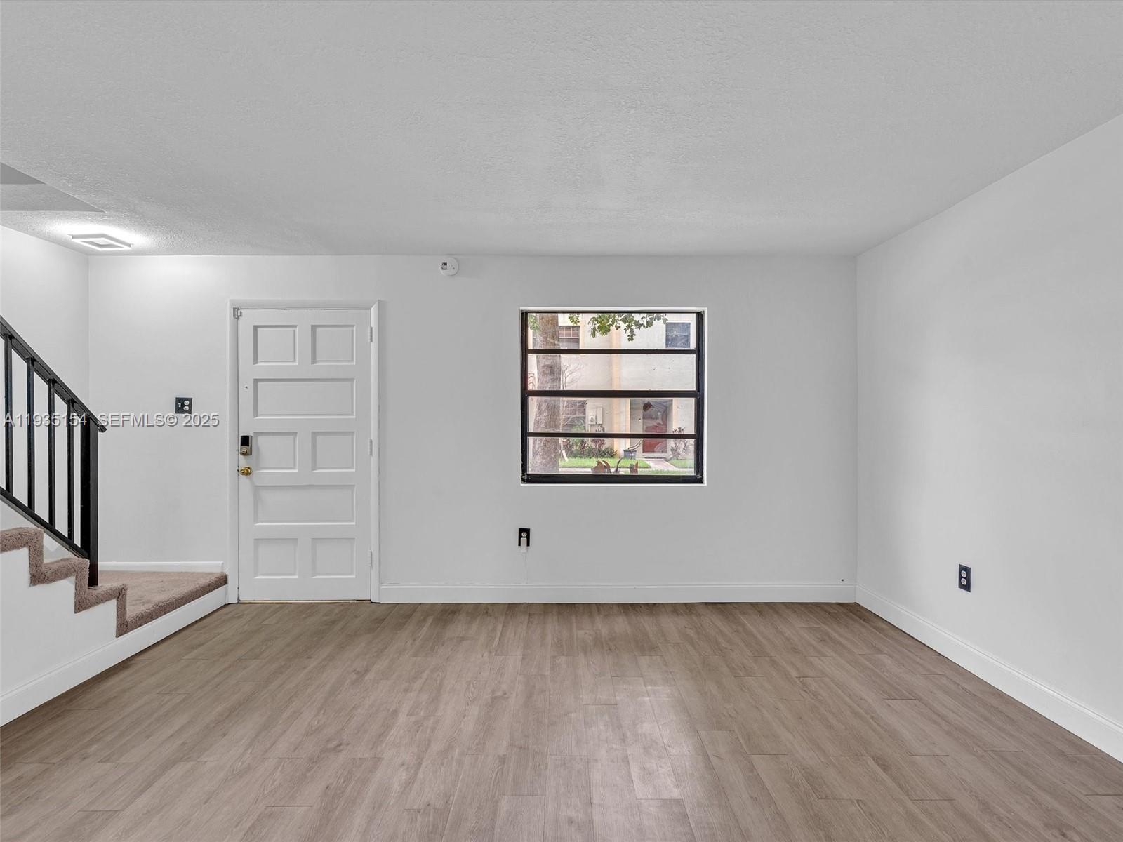 HOLLYWOOD RIDGE FARMS - Residential