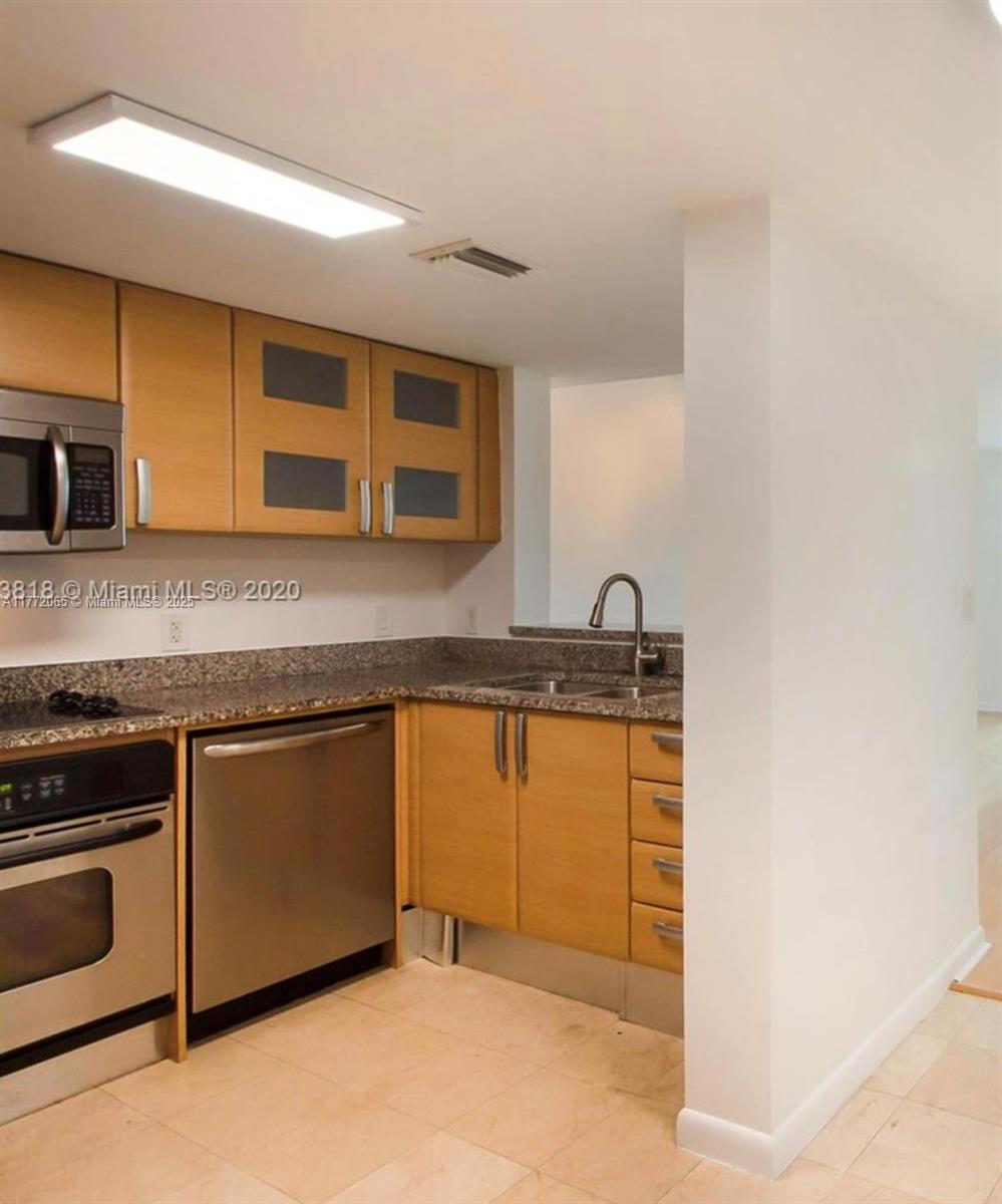 2101 Brickell Ave 1803