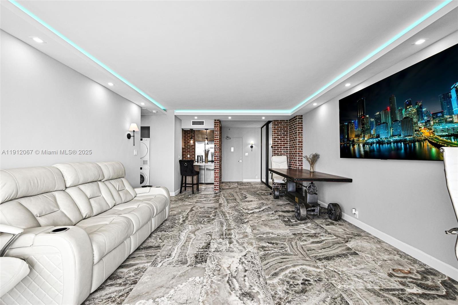 MIRADOR 1000 CONDO - Residential Lease