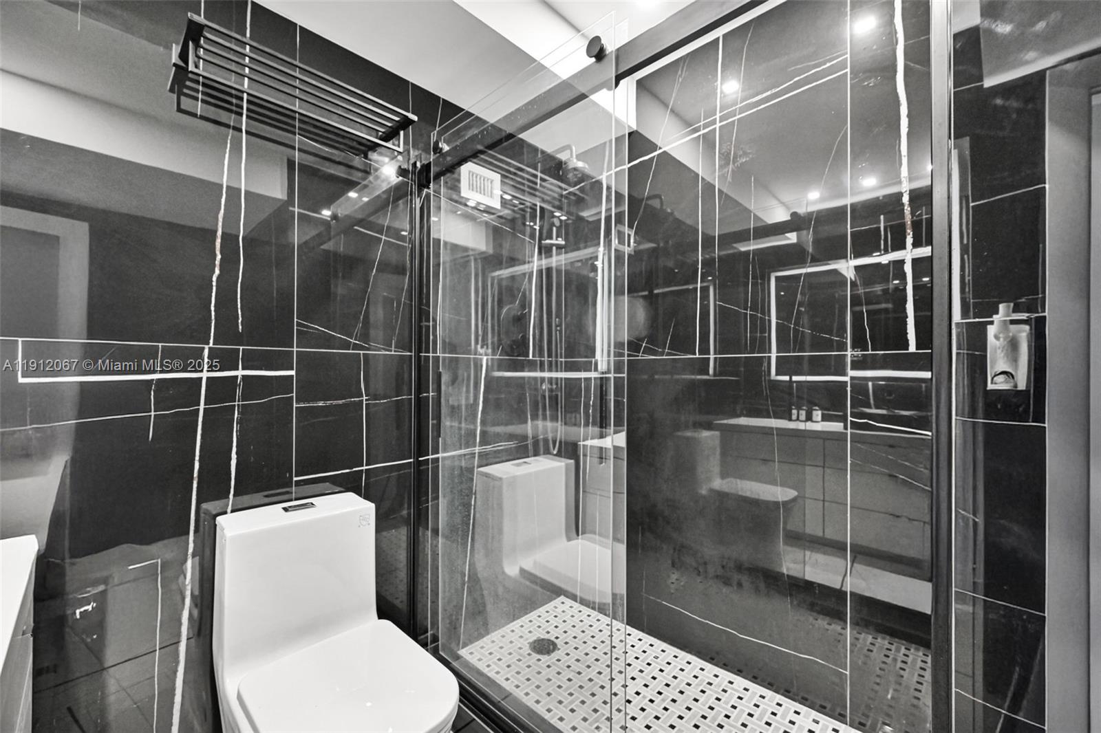 MIRADOR 1000 CONDO - Residential Lease