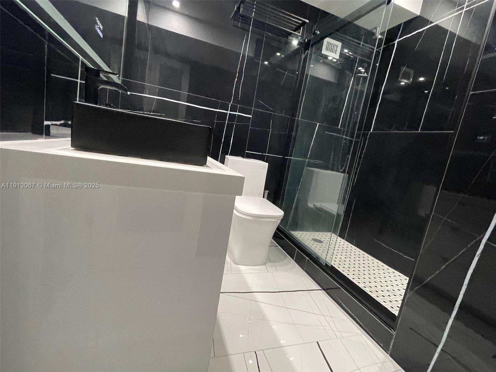 MIRADOR 1000 CONDO - Residential Lease