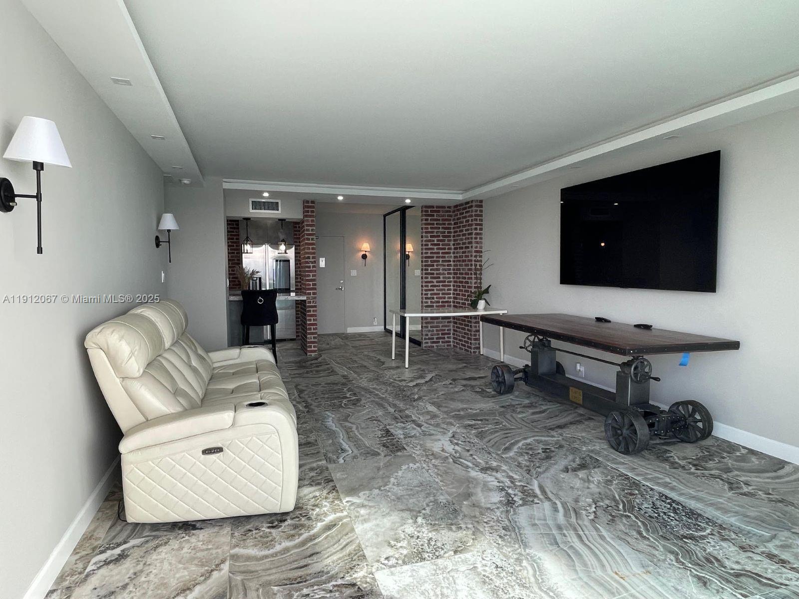 MIRADOR 1000 CONDO - Residential Lease