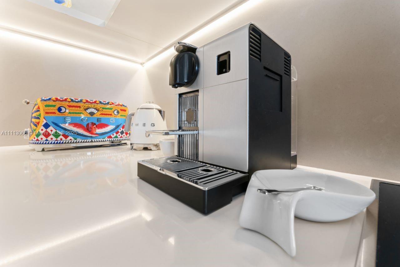 SEASIDE CONDO - Residential Lease