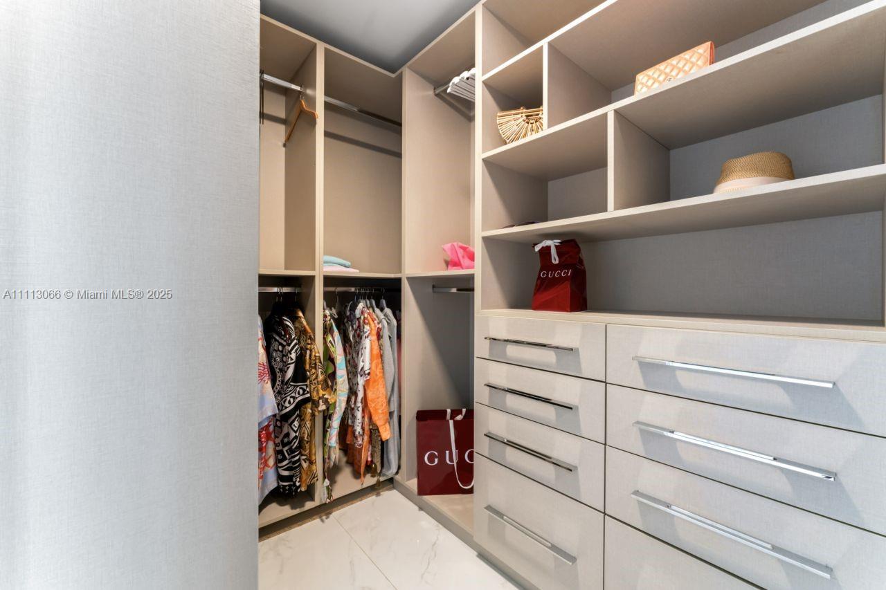 SEASIDE CONDO - Residential Lease