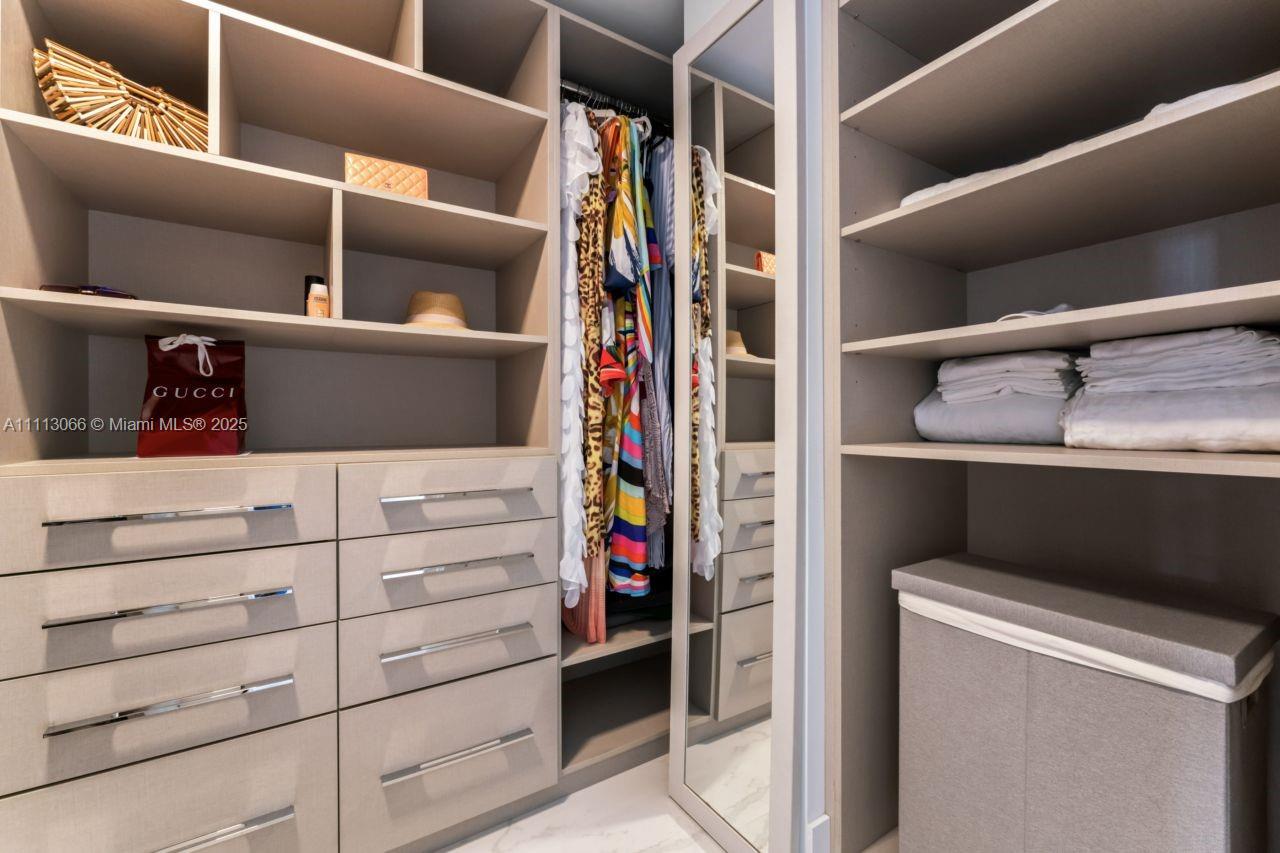 SEASIDE CONDO - Residential Lease