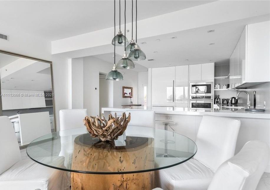 19143 Fisher Island Dr 19143