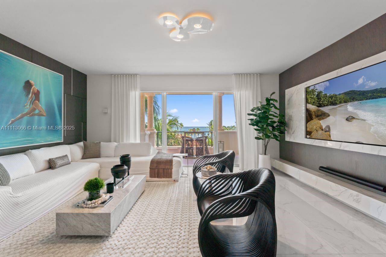 SEASIDE CONDO - Residential Lease