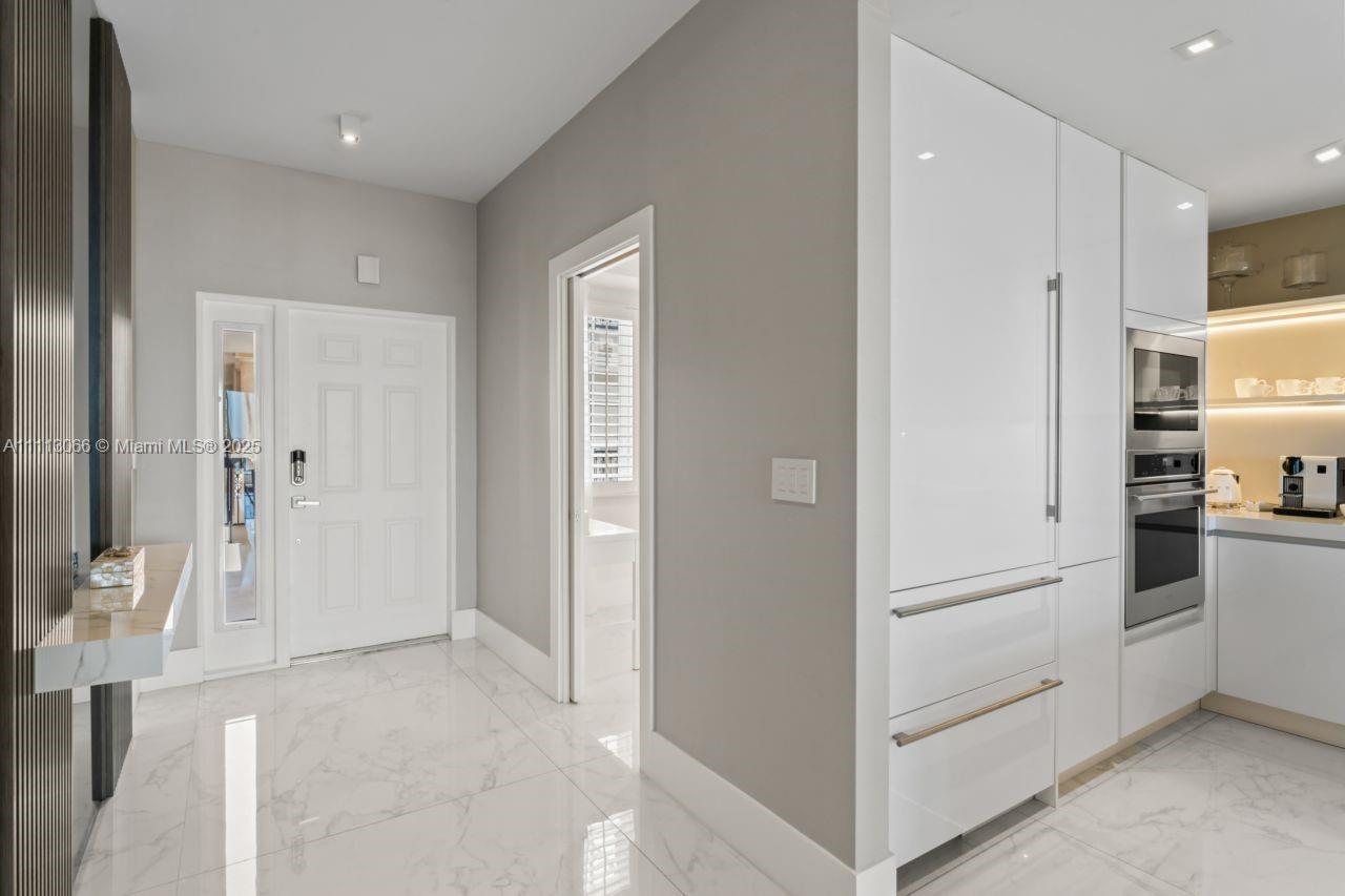 SEASIDE CONDO - Residential Lease