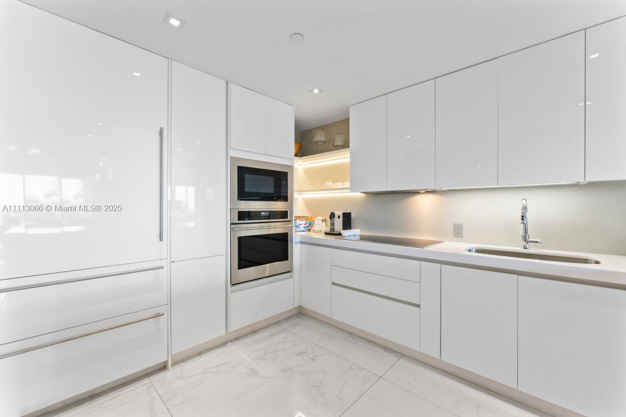 SEASIDE CONDO - Residential Lease