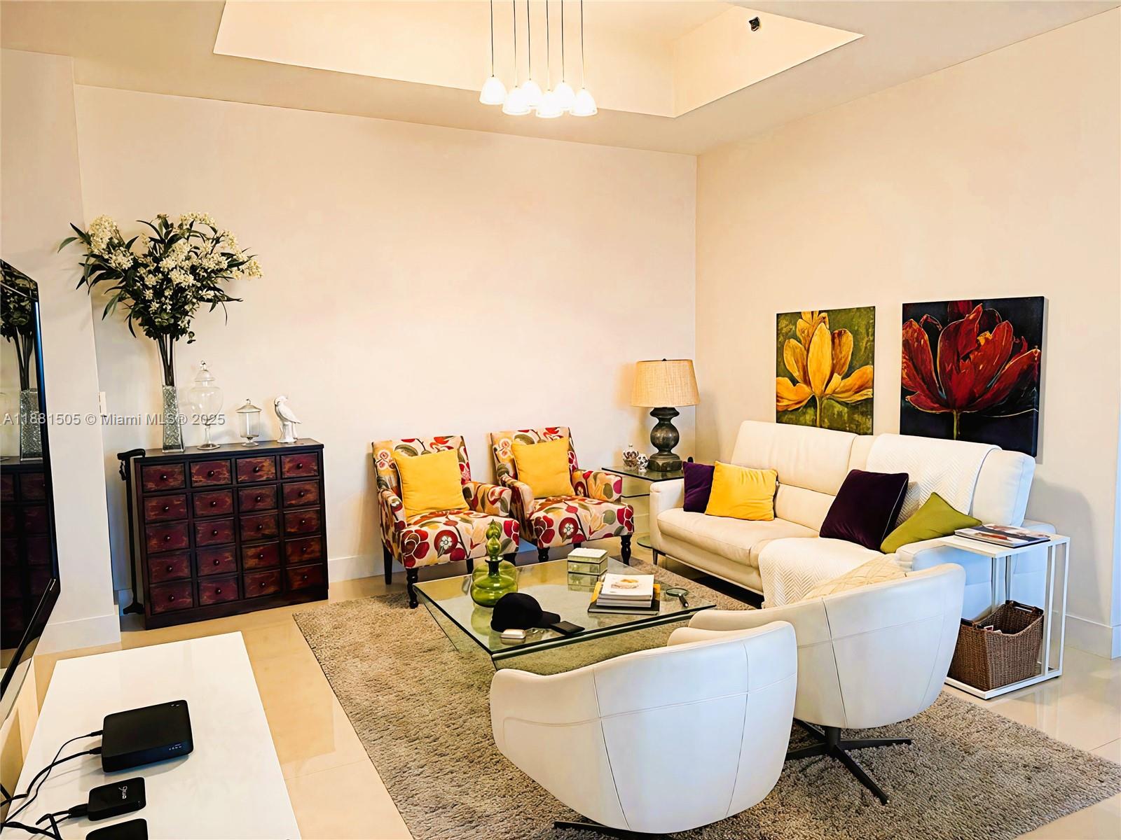 TDR TOWER III CONDO - Residential