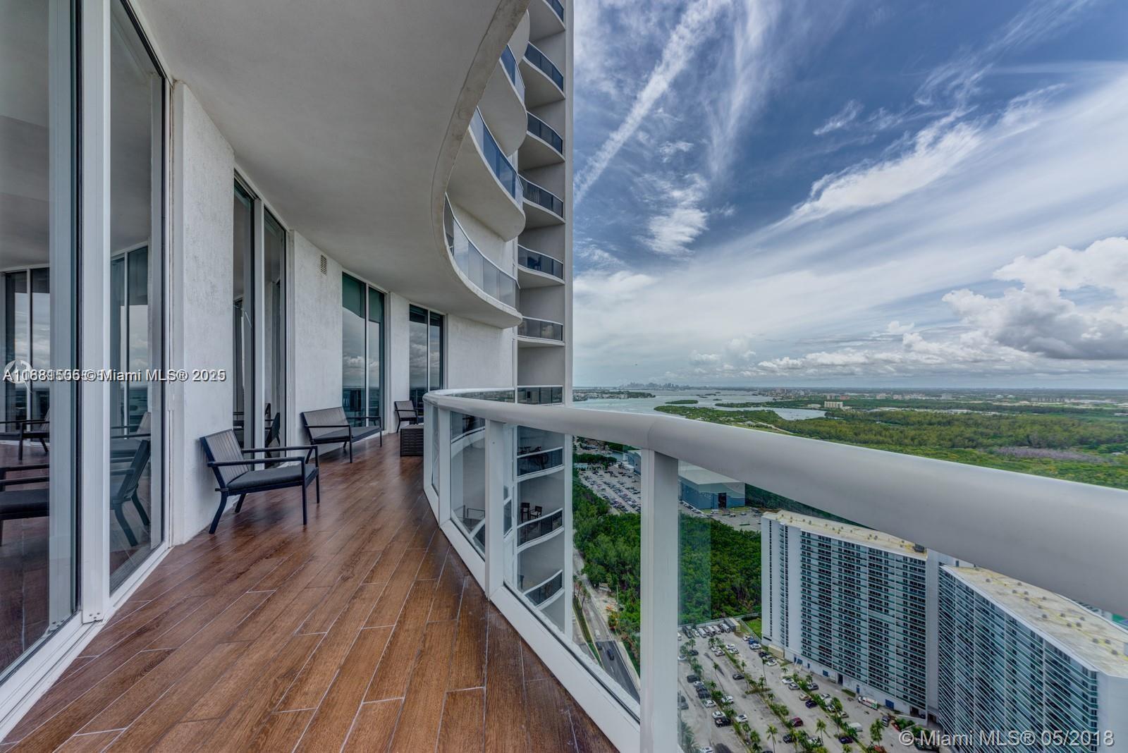 TDR TOWER III CONDO - Residential
