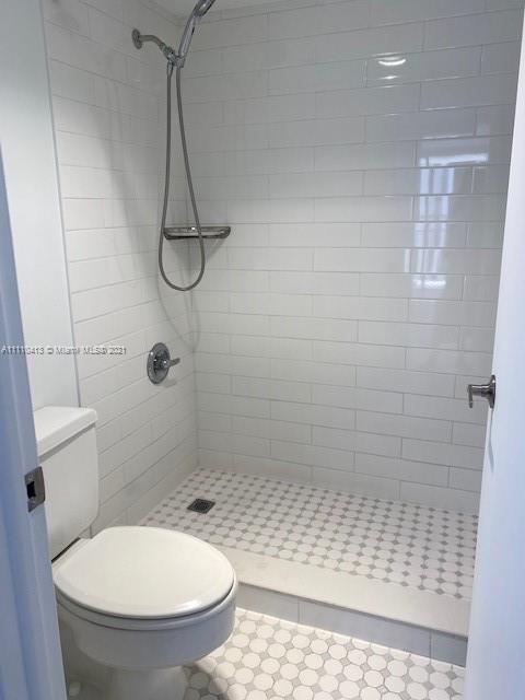 BRICKELL PLACE PHASE II C - Residential Lease