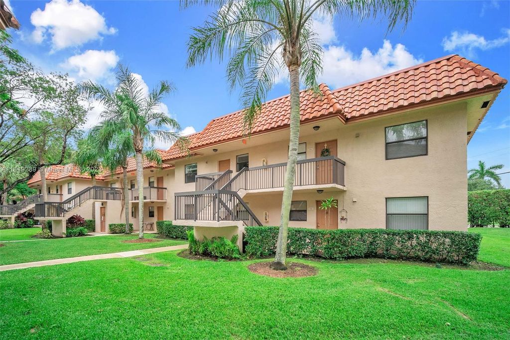 Photo of 15705 W Waterside Cir #204, Sunrise, FL 33326 (MLS # A11419289)