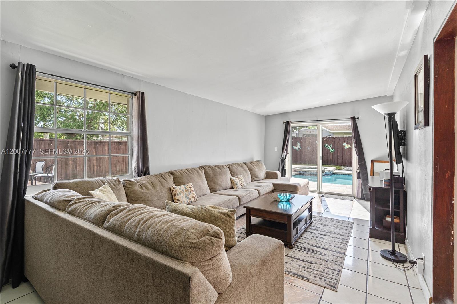 SOUTH CORAL HOMES SEC 2 - Residential
