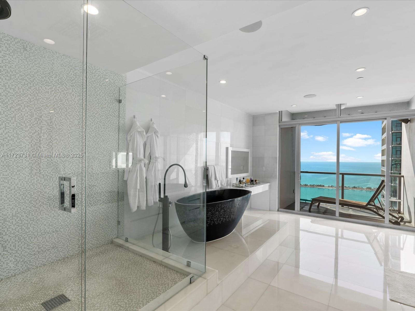 MILLENNIUM TOWER RESIDENC - Residential
