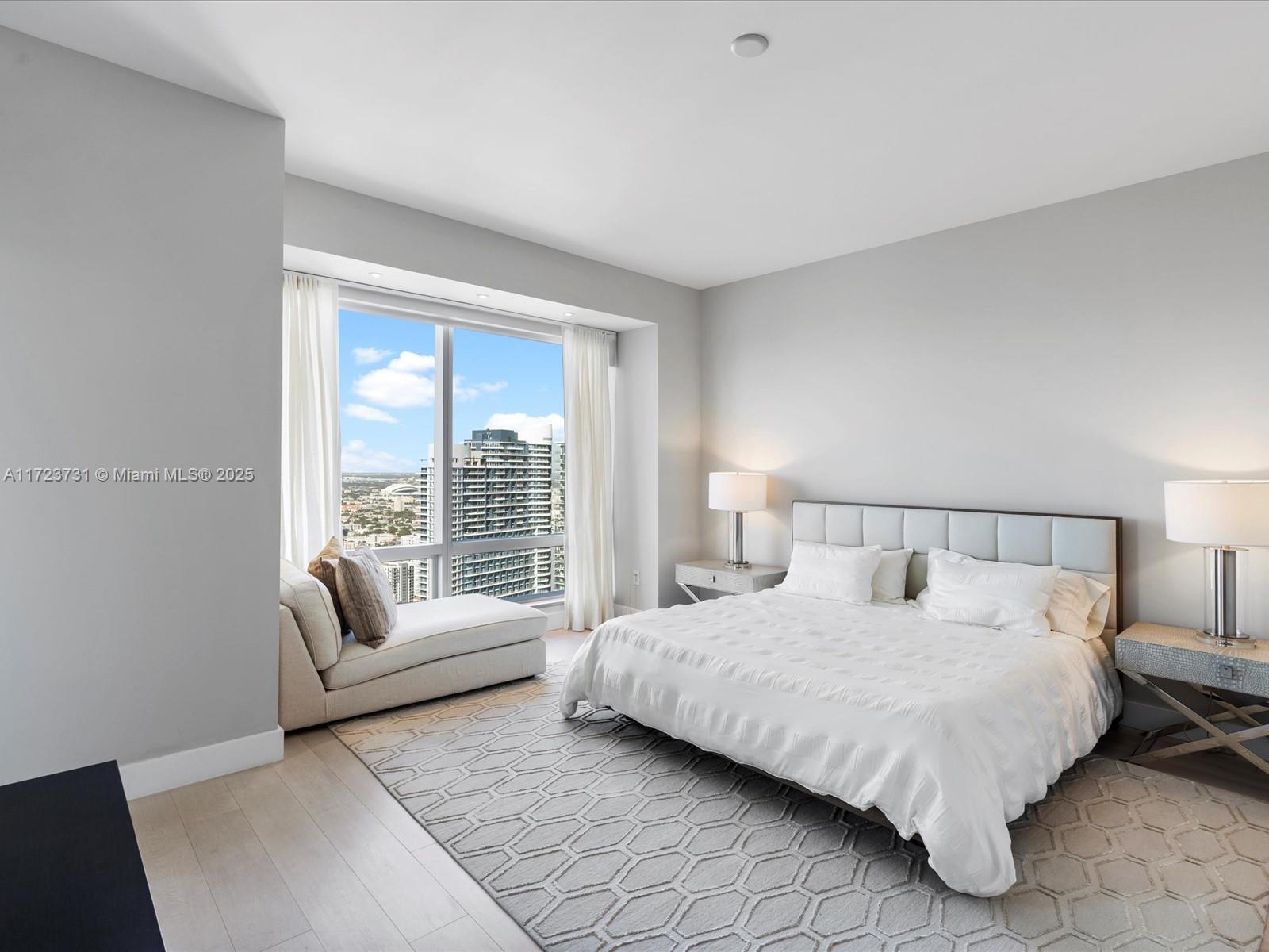 MILLENNIUM TOWER RESIDENC - Residential