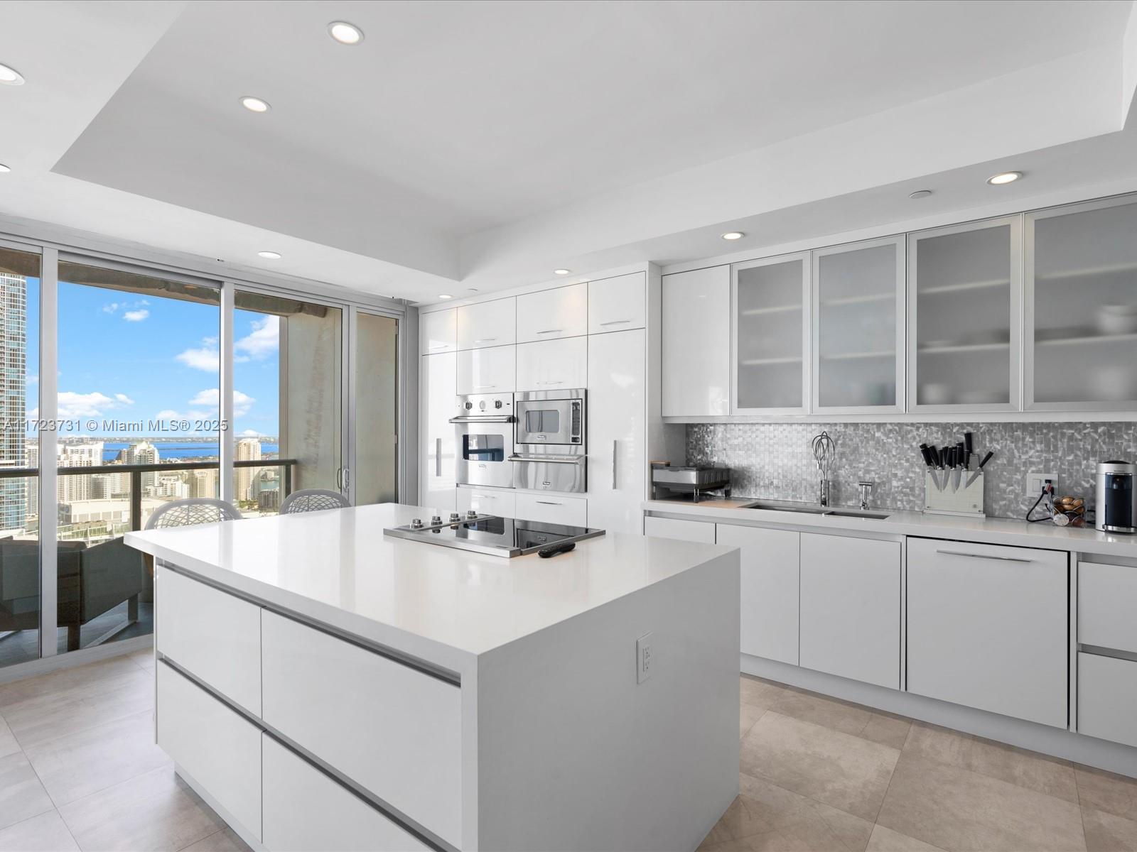 MILLENNIUM TOWER RESIDENC - Residential