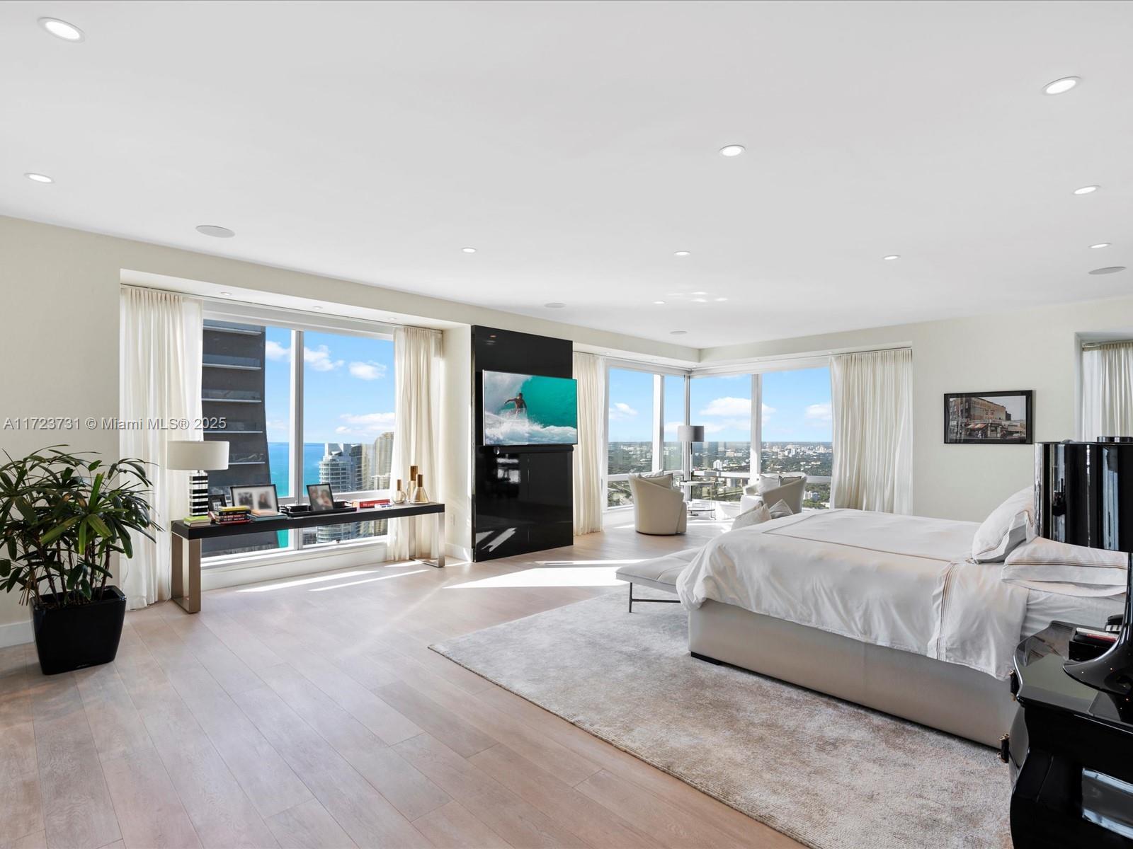MILLENNIUM TOWER RESIDENC - Residential