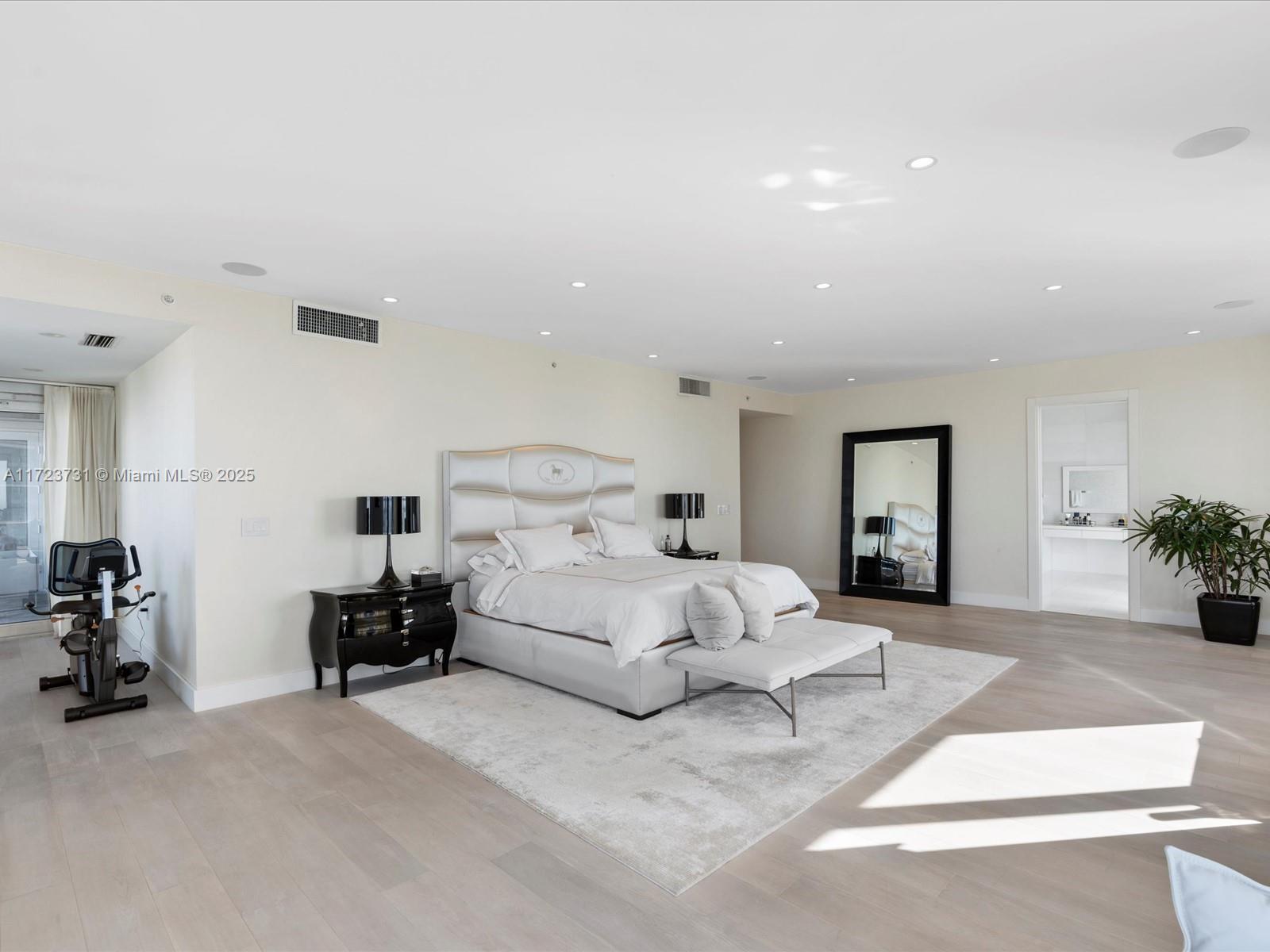 MILLENNIUM TOWER RESIDENC - Residential